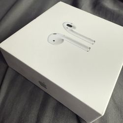 Apple AirPods 2 w/ Wireless Charging 