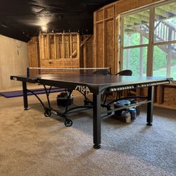 Moving Sale! Nice Ping Pong 🏓 Table $375! Great Condition! 