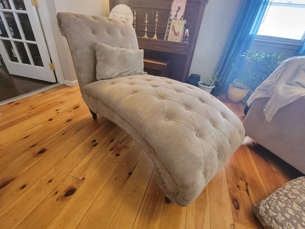 Beige Lounge Chair - Like New