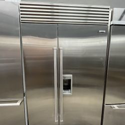 Sub Zero Built In Side By Side 48” Refrigerator Ice And Water