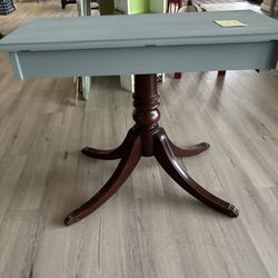 Table Sofa Or End table