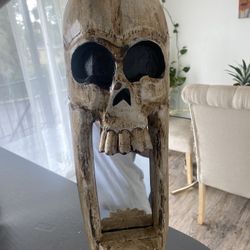 Halloween skull decoration