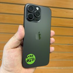 iPhone 15 Pro Max Black ( 256GB AT&T & Cricket)