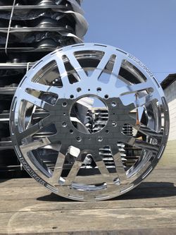 Direct Bolt On 24” Dually wheels - CHEVY/GMC 2011-2019