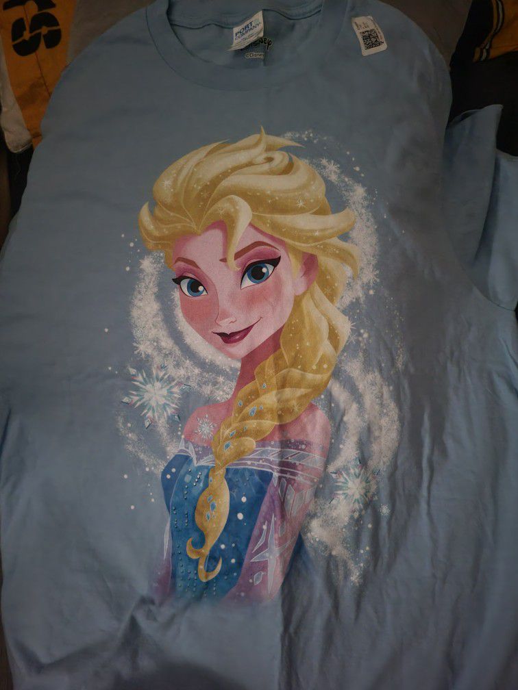 Adult XL Disney Elsa Shirt