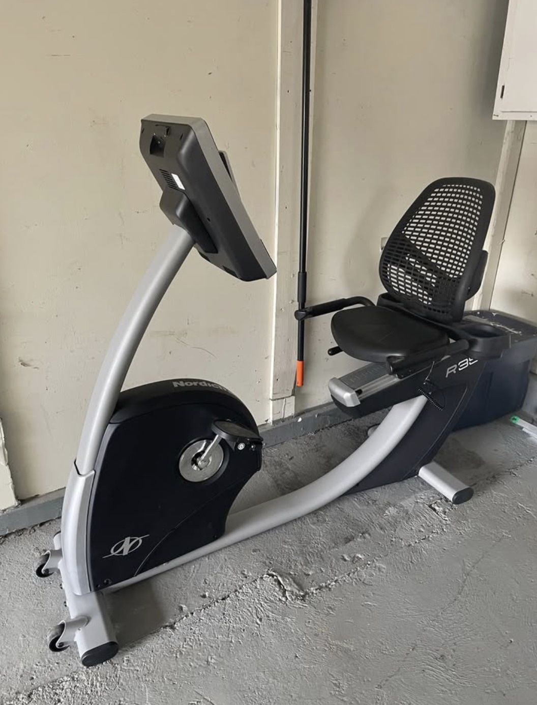 NordicTrac R35 RECUMBENT Bike