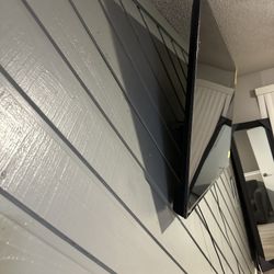 65’ Roku tv 