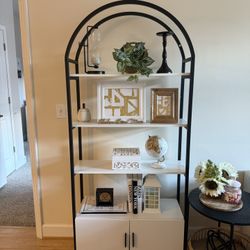 Arched Bookshelf 
