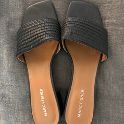 Marc Fisher Black Slide Sandals – Great Condition