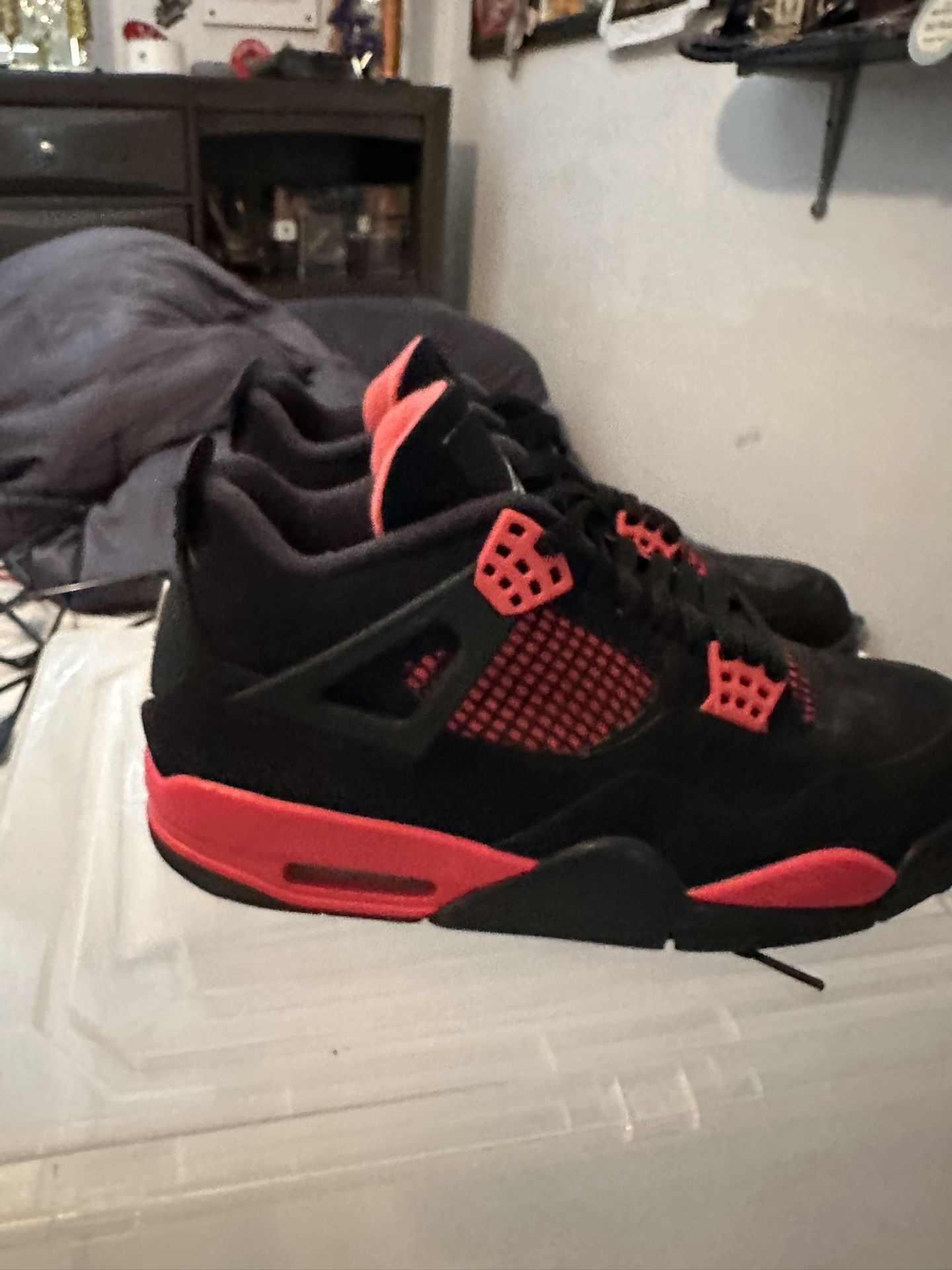Jordan 4 Red Thunder Men's