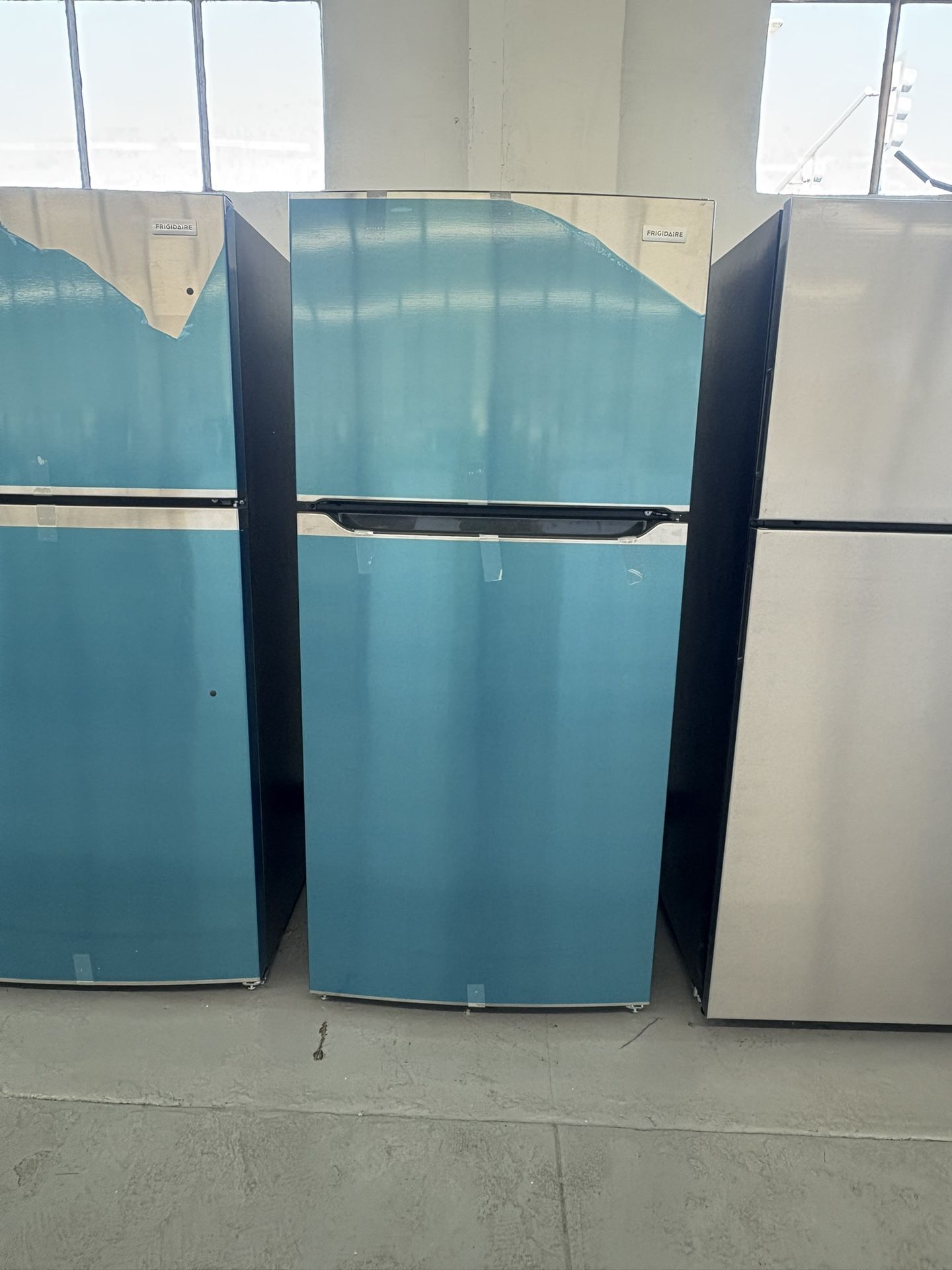 Frigidaire 30 in. 18.3 cu. ft. Garage Ready Top Freezer Refrigerator in Stainless Steel