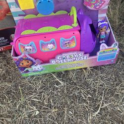 Gabbys Dollhouse Party Bus 