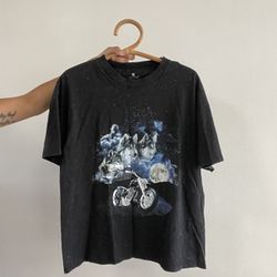 Cotton on  new with tag graphic T-shirt. Bin A