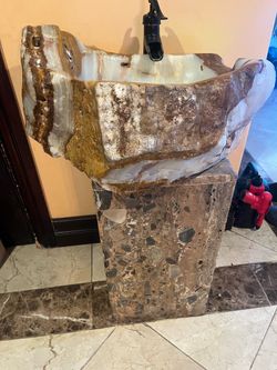 Onyx sink
