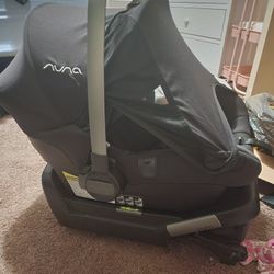 Nuna Baby Carrier & Base For Car