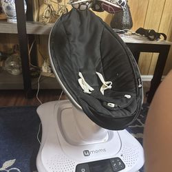 4 moms like new 4moms® mamaRoo 4 Multi-MotionTM Baby Swing