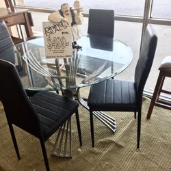 💥HUGE Blowout Furniture Sale!💥 Brand New Glass Table W/ 4 Chairs! $50 Down Takes It Home Today!