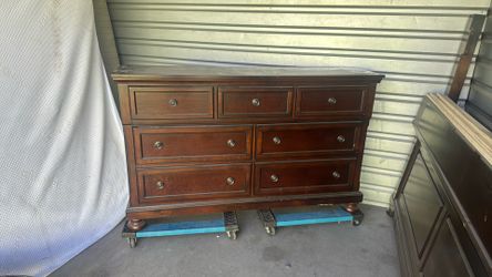 Bedroom cabinet and night stand