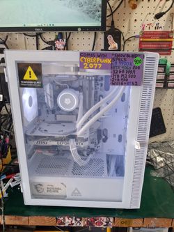 "SnowBlind" Custom All White Gaming PC by MattBot Computers