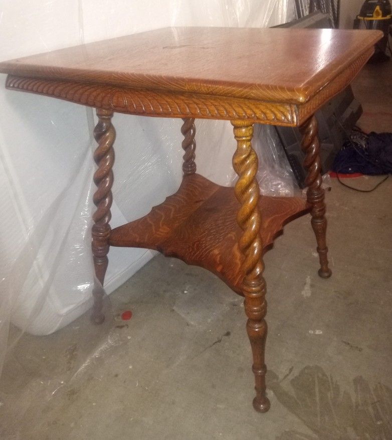 Table Antique