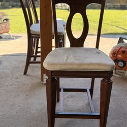 4 Dining Table High Chairs 