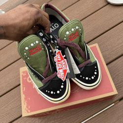 Satoshi Nakamoto x Vans 