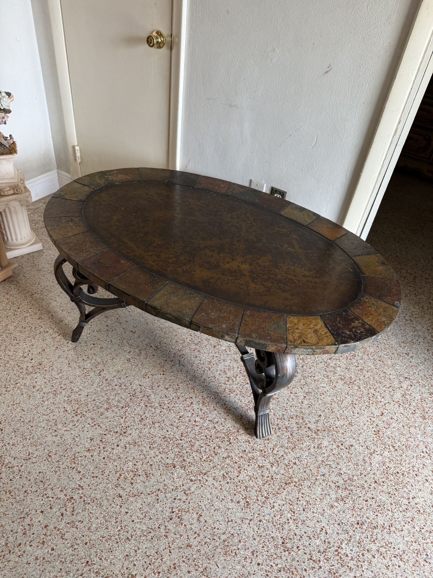 Tables Rooms To Go Side Table Center Table and Side Table