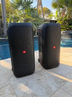 JBL Partybox 310 Portable Speaker