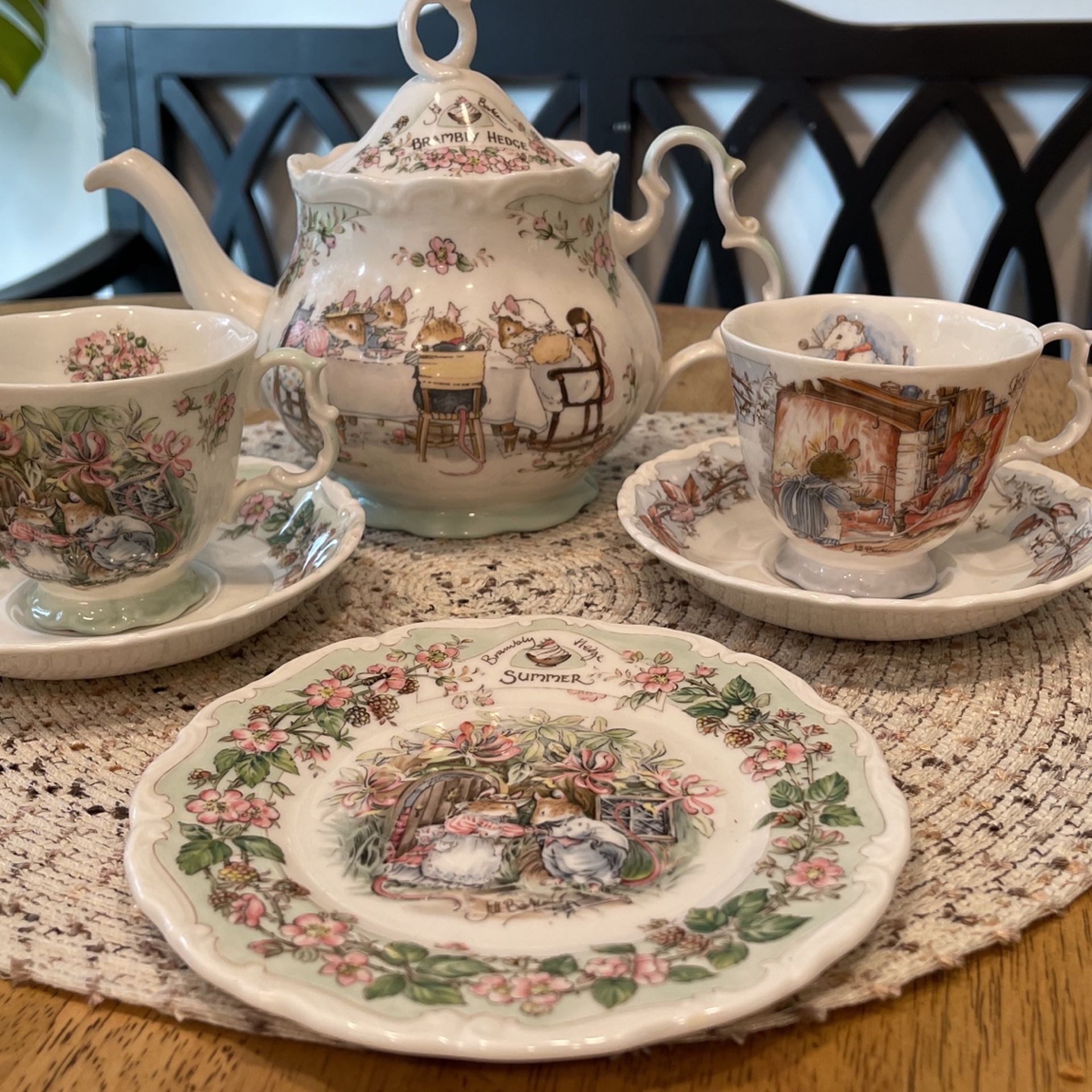 Brambly Hedge By Royal Doulton Tea Set