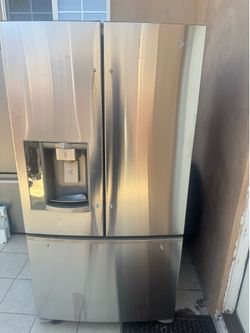 Free fridge for scrap only,free metal