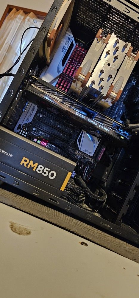 Gaming PC X99 Series i7-3.30GHz-CPU 32GB Ram 2TB HDD GPU: GTX 980 Ti