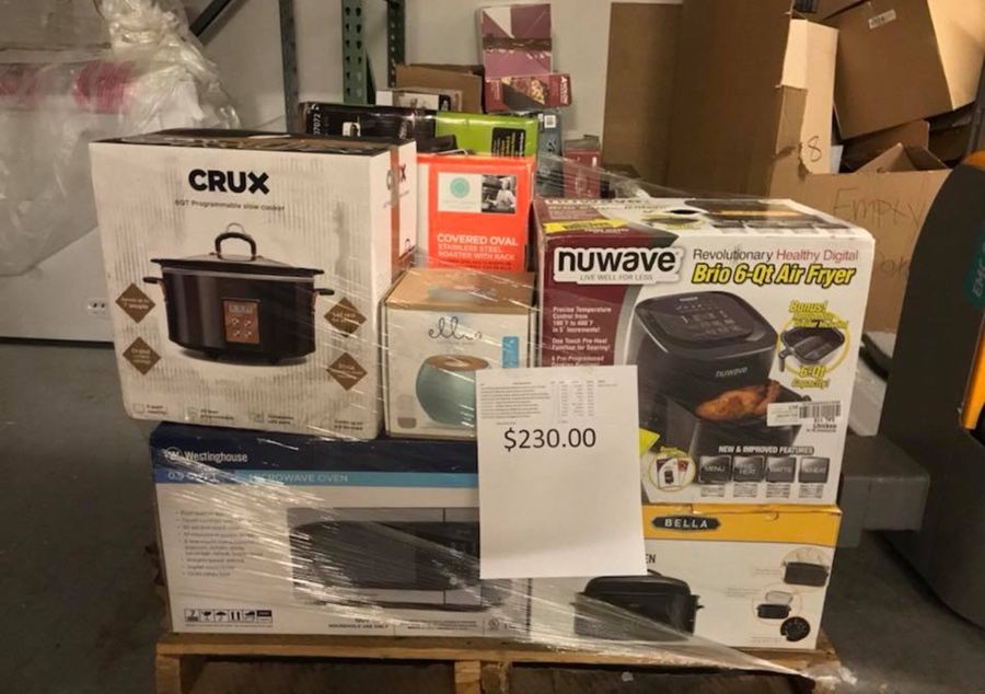 Wholesale Macy’s and Bloomingdales Home liquidation pallets.