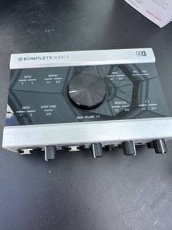 Komplete Audio 6 Audio Interface