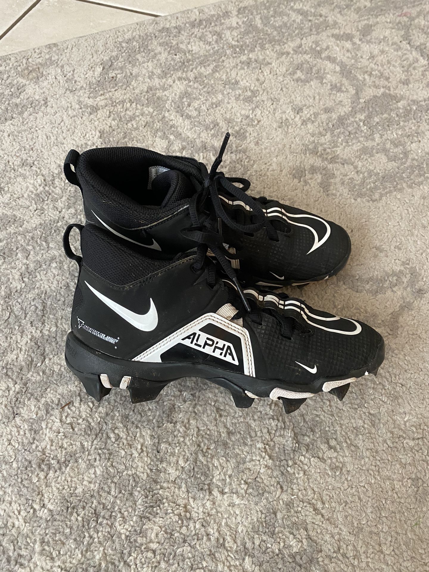 Boys Nike football Cleats. 3Y for Sale in Gresham, OR - OfferUp
