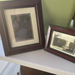 19 Picture Frames