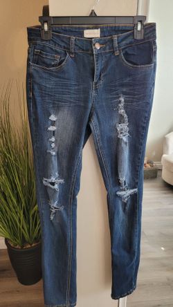 Distressed Skinny Jeans size 7