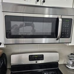 Over the Range Microwave, Stove, Dish Washer