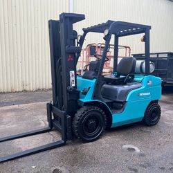 Mitsubishi 6000lb Forklift