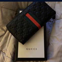 Authentic Gucci Wallet for Sale in Orlando, FL - OfferUp