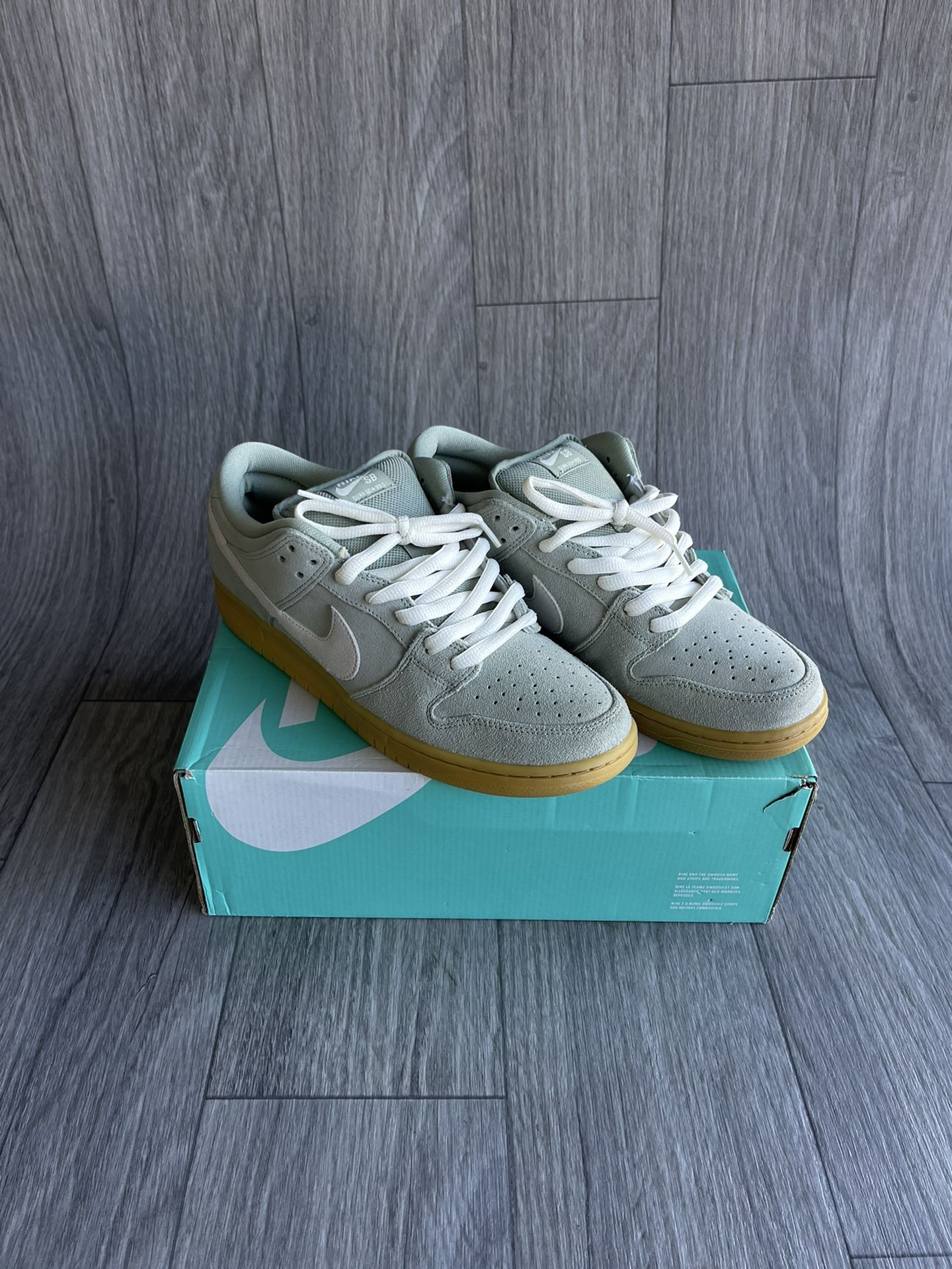 Nike Dunk Low SB Island Gum Green