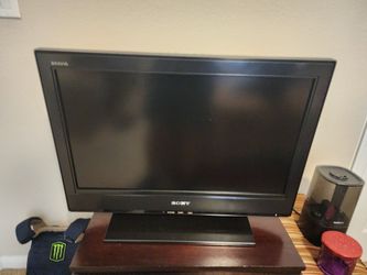 Sony Bravia 26" LCD TV (Model KDL-26S3000)