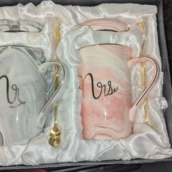 Mr and Mrs Mugs 