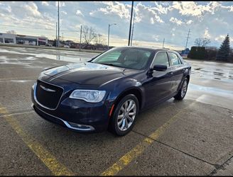 2017 Chrysler 300 • 300 Limited Sedan 4D