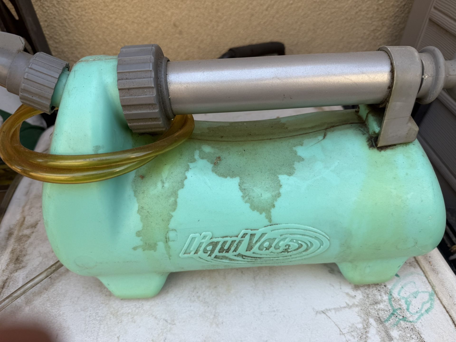 Liquivac Oil Extractor