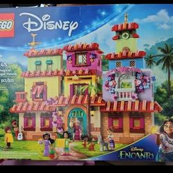 BN DISNEY LEGO ENCANTO House