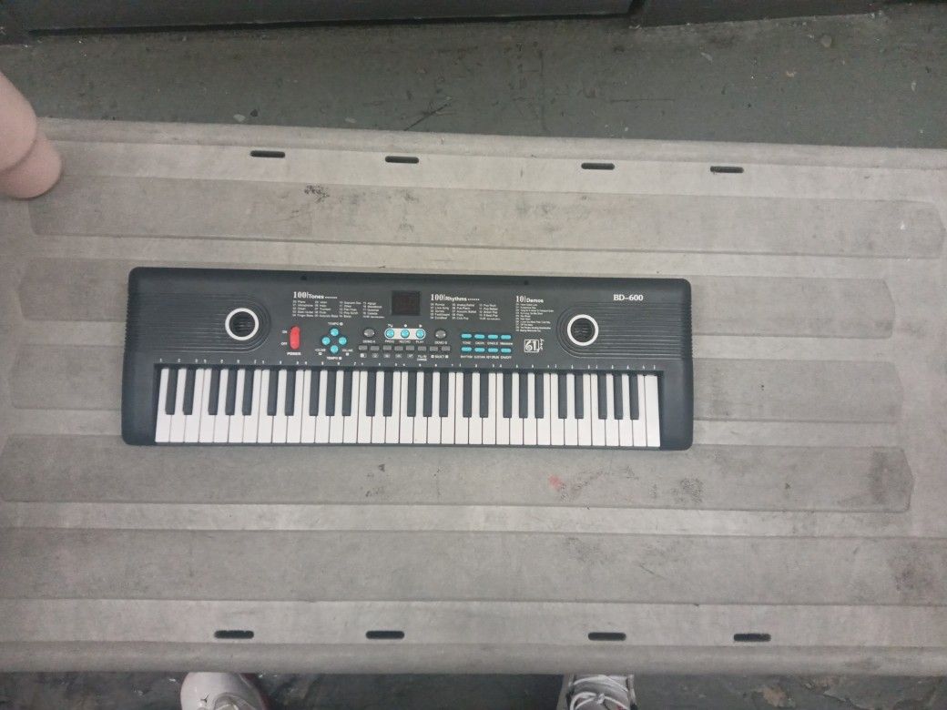 Bd-600 Piano 