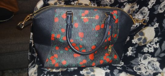 Michael Kors CIARA Stachel