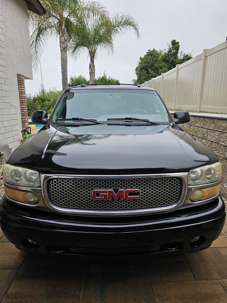 2004 GMC Yukon XL