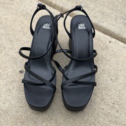 Wild Fable Black Strappy Platform Sandals