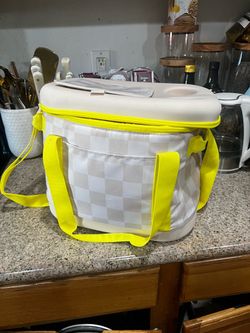 Target 20.7 qt cooler